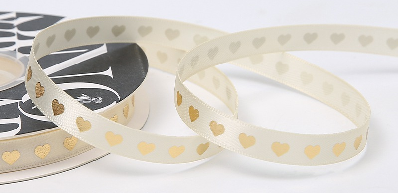 Cinta Estampado Corazon Dorado