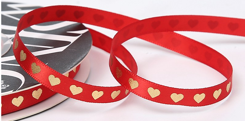 Cinta Estampado Corazon Dorado