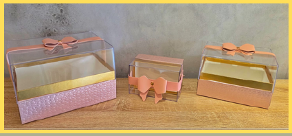 CAJAS CON MOÑO